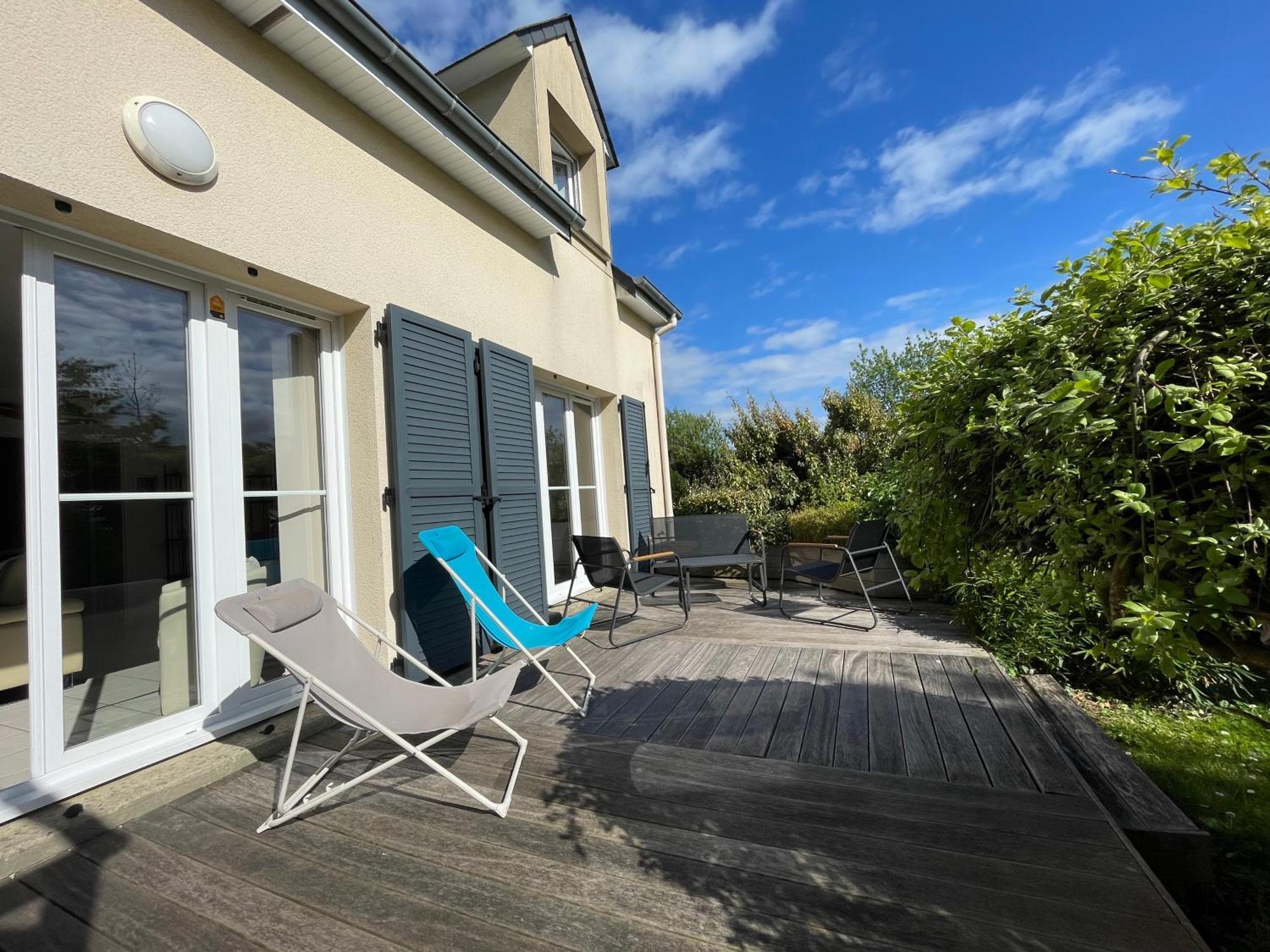 Maison Calme Et Cosy A Port-En-Bessin Pres Du Golf Et De La Mer エクステリア 写真